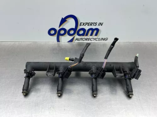Injector (benzine injectie)-8324751