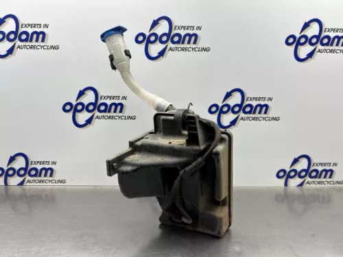 Ruitensproeiertank voor-8049452