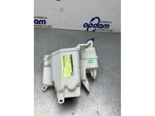 Ruitensproeiertank voor-8285315