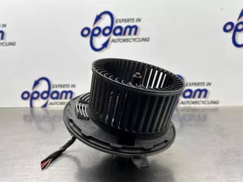 Kachel Ventilatiemotor-8306813