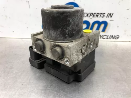 ABS Pomp-7742168 (16876562)