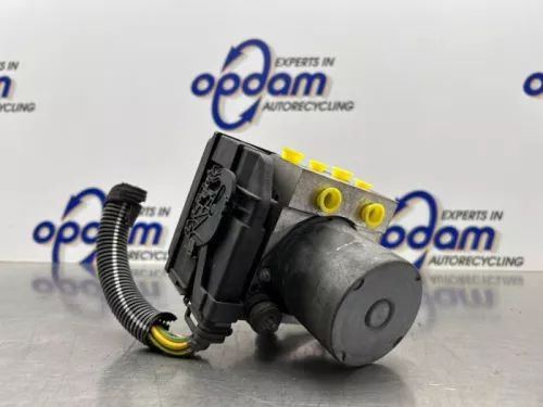 ABS Pomp-8331946