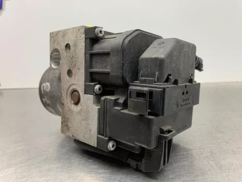 ABS Pomp-8239693 (21410658)