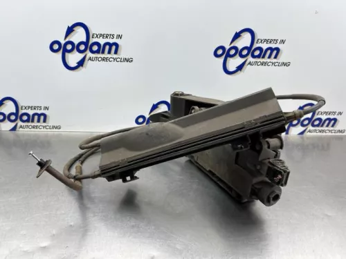 Handrem motor-8327413