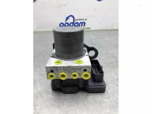 ABS Pomp-8223764