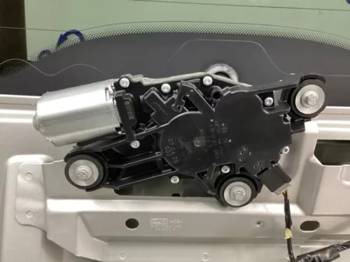 Ruitenwissermotor achter-8328181