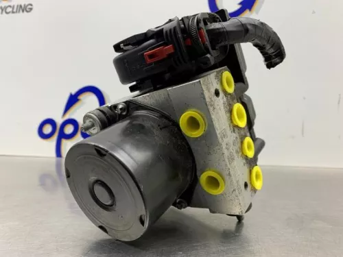 ABS Pomp-8248870