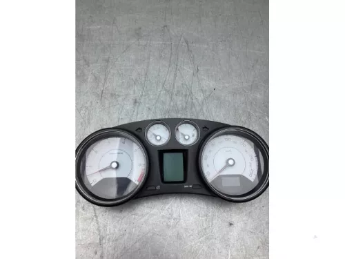 Kilometerteller KM-8242724