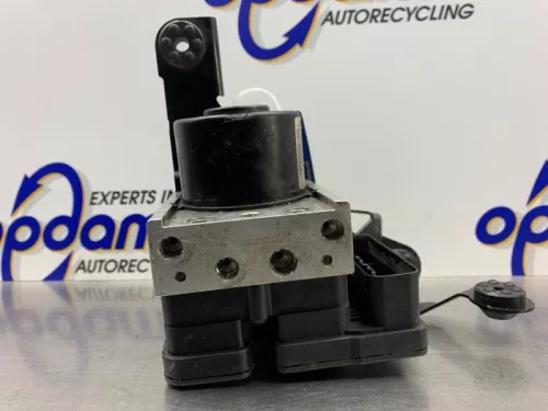 ABS Pomp-8167690