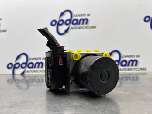 ABS Pomp-8309854