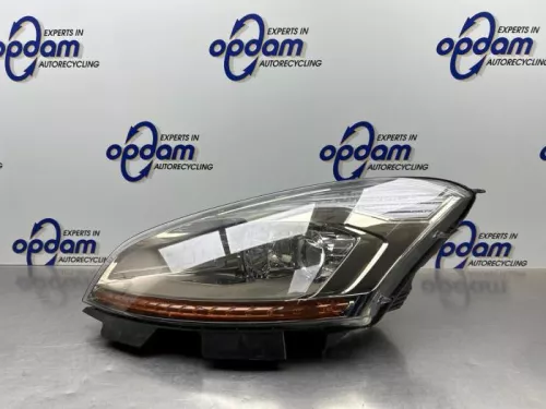 Koplamp links-8334552