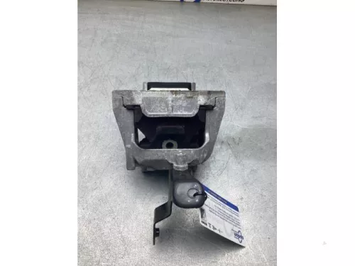 Motorsteun-8335069