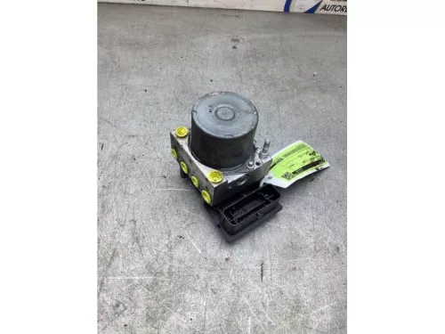 ABS Pomp-8284327