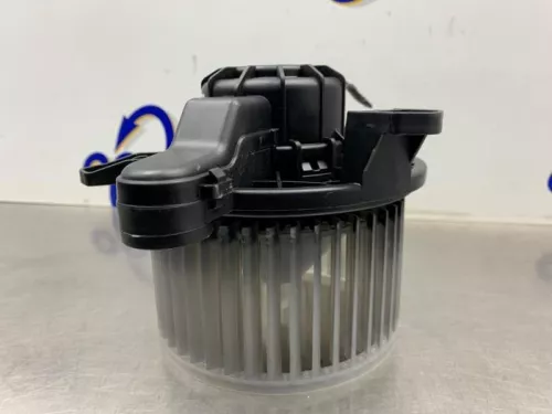 Kachel Ventilatiemotor-8347940