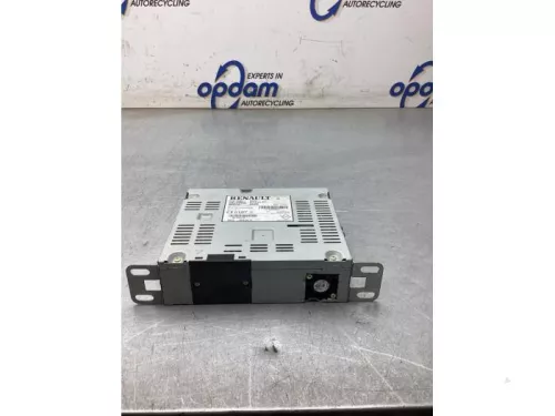 Radio-8106532