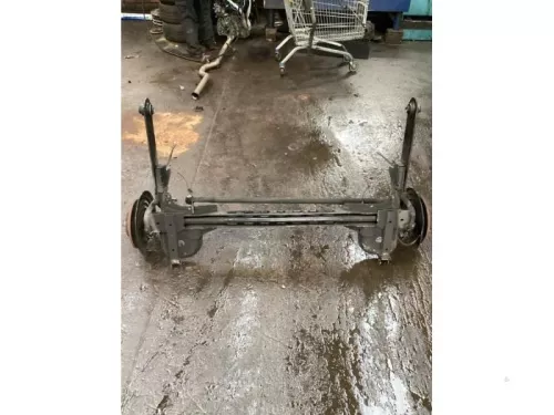 Achteras voorwielaandrijving-7939396 (17886298)