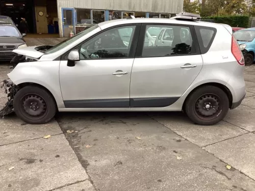 Achteras voorwielaandrijving-7928929 (17661072)