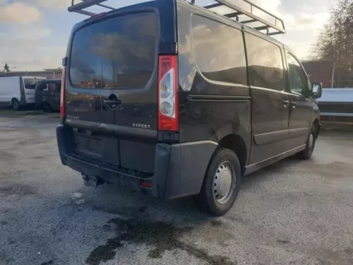 Achteras voorwielaandrijving-7618726 (14984154)