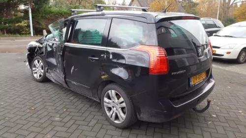 Achteras voorwielaandrijving-7737613 (9159997)