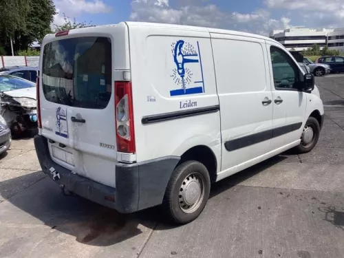Achteras voorwielaandrijving-8202617