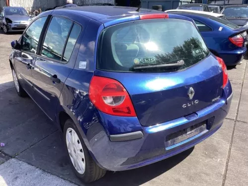 Achteras voorwielaandrijving-8174457 (21034116)