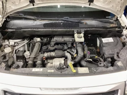 Ruitenwisserarm voor-8337935