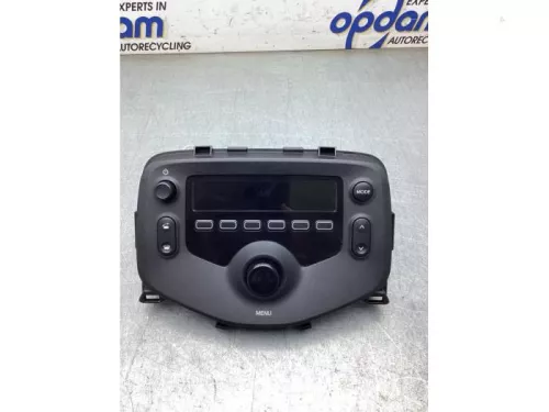 Radio-8339376