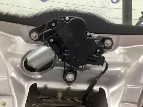 Ruitenwissermotor achter-8355947