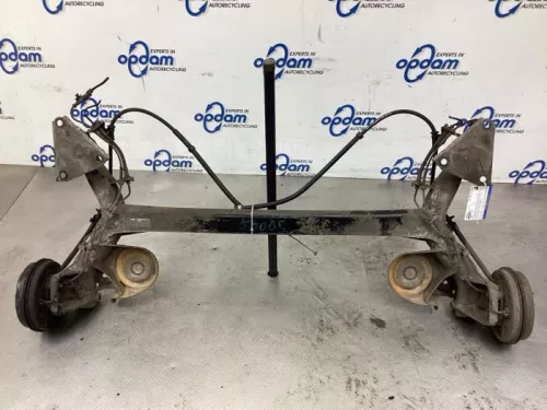 Achteras voorwielaandrijving-8135331