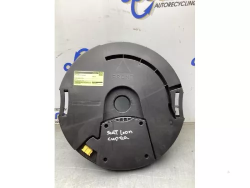 Subwoofer-8284623 Subwoofer-8284623