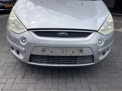 Voorbumper-8352688