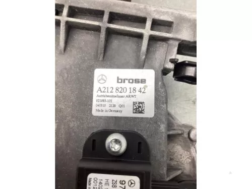 Achterklep motor-8162486 (21091836)