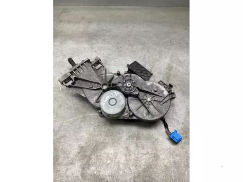 Achterklep motor-8201781 (21046308)