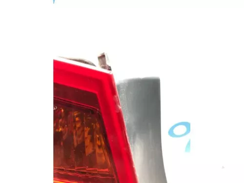 Achterlicht links-7846584 (17286367)