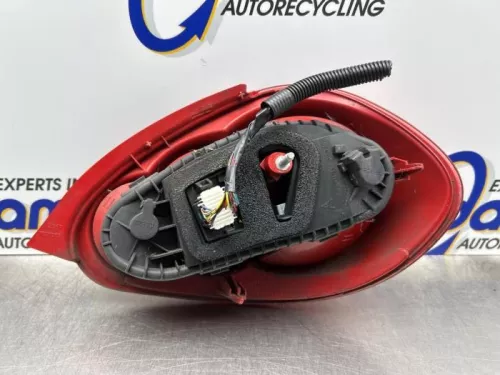 Achterlicht links-8293819 (22475002)