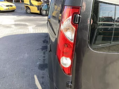 Achterlicht links-8296521