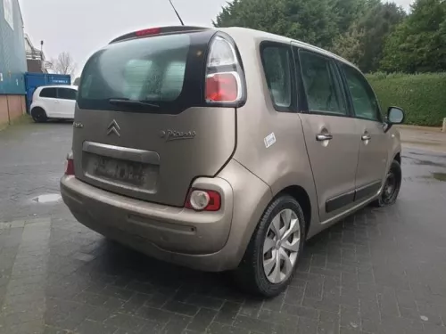 Achterlicht rechts-7587948 (14827650)