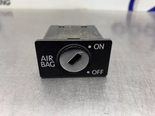 Airbag schakelaar-8045510 (21531468)