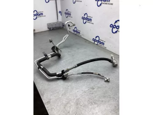 Airco Leiding-8147424 (20307601)