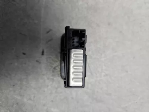 AUX/USB aansluiting-8252642 (21867306)
