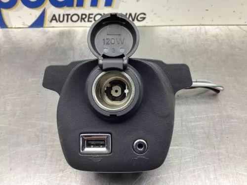 AUX/USB aansluiting-8069735 (19186275)