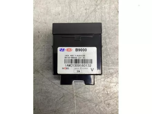 AUX/USB aansluiting-7852903 (17238519)