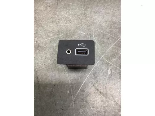 AUX/USB aansluiting-8195268