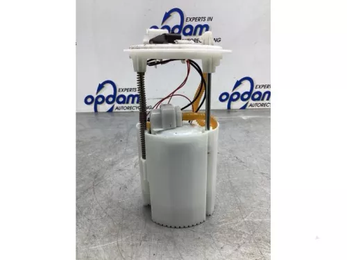 Benzinepomp-8103542