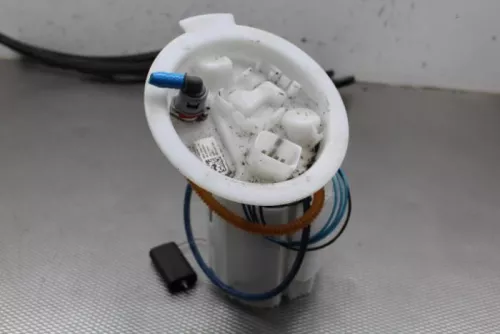 Benzinepomp-7764159