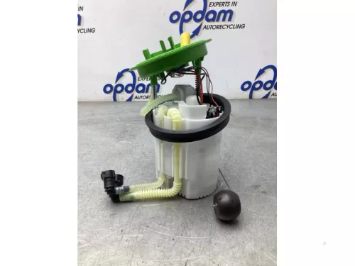 Benzinepomp-7914266
