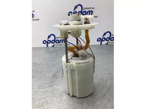 Benzinepomp-8055054