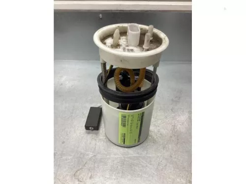 Benzinepomp-7537491