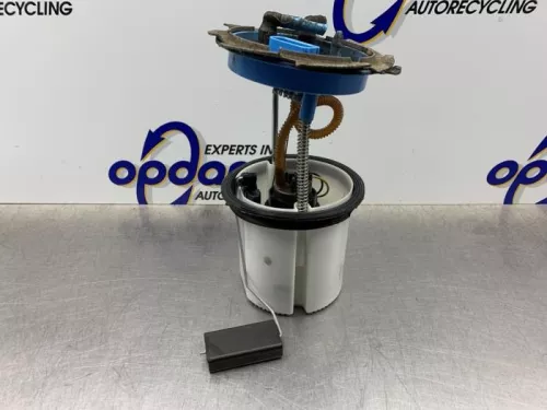 Benzinepomp-8226425
