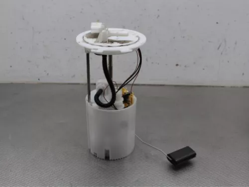 Benzinepomp-7616753 (12493536)